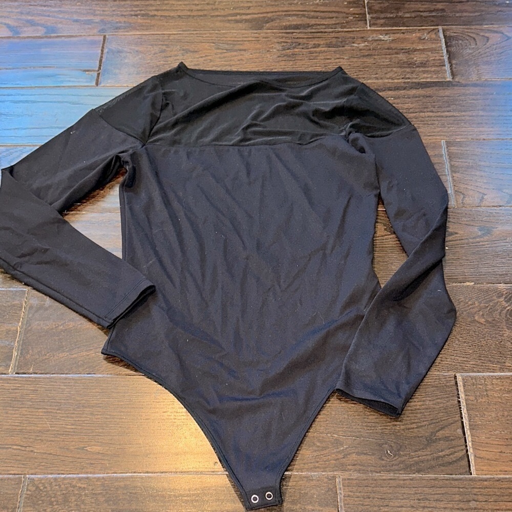 Abercrombie & Fitch Long Sleeve bodysuit Top size medium